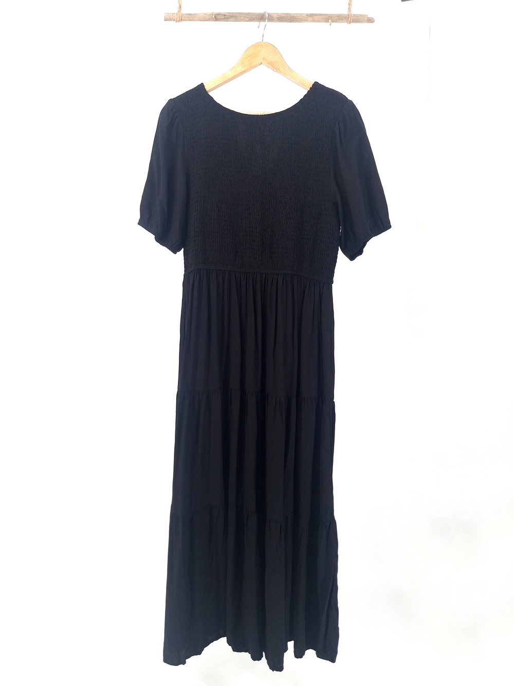 ✨NWT ZESICA Black Smocked Tiered Maxi Dress Puff Sleeve XL New With Tags✨